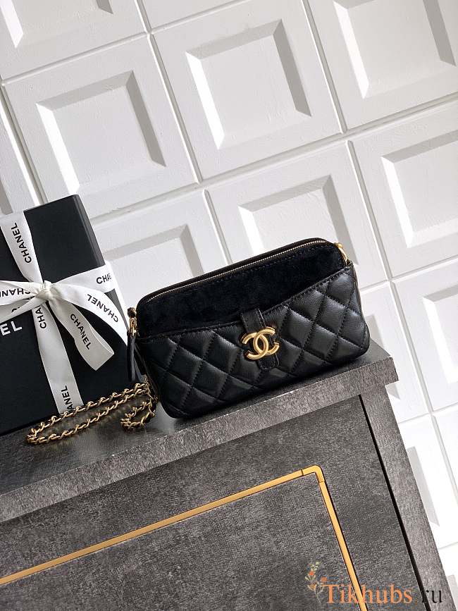 Chanel Zipper Phone Wallet with Chain Suede Black 18x10x3cm - 1