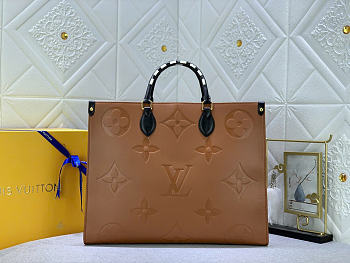 LV OnTheGo MM Monogram Brown M58521 Size 35 x 27 x 14 cm