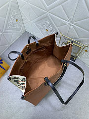 LV OnTheGo MM Monogram Brown M58521 Size 35 x 27 x 14 cm - 2