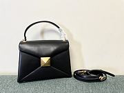 Valentino Garavani One Stud Flap Leather Black Handbag 24x18x10cm - 1