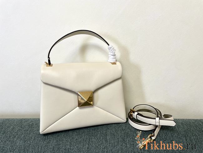 Valentino Garavani One Stud Flap Leather White Handbag 24x18x10cm - 1