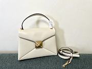 Valentino Garavani One Stud Flap Leather White Handbag 24x18x10cm - 1