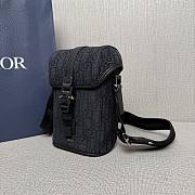 Dior Mini Hit the Road Vertical Messenger Bag 20x13x7cm - 2