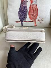 Louis Vuitton LV Pochette Métis East West Cream 21.5x13.5x6cm - 3