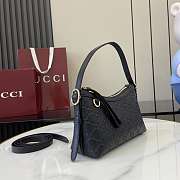 Gucci GG Emblem Small Shoulder Bag Black 22x14x8cm - 3