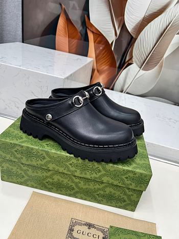 Gucci Women's Mule With Horsebit Black 