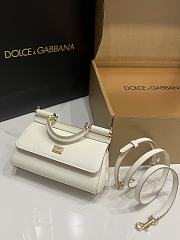 Dolce & Gabbana Small Sicily White Handbag 18x11x6cm - 3