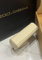 Dolce & Gabbana Small Sicily Beige Handbag 18x11x6cm - 5