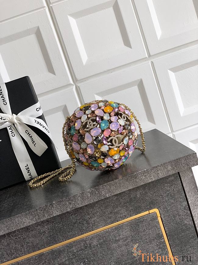 Chanel Sphere Minaudière 13x13x13cm  - 1