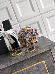 Chanel Sphere Minaudière 13x13x13cm  - 4