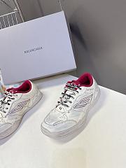Balenciaga Hamptons Medium Worn-Out Sneaker - 4