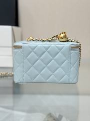 Chanel 24K Vanity Case Blue Lambskin Gold 17cm - 4