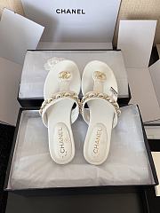 Chanel Chain Thong White Sandals - 4