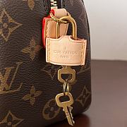Louis Vuitton LV Speedy Chain 20 Brown 20x15x11cm - 3