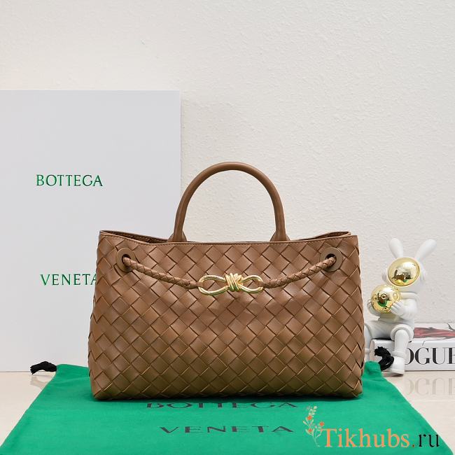 Bottega Veneta Small East/West Andiamo Light Brown 29x18x10cm - 1