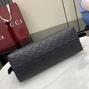 Gucci Emblem Medium Shoulder Bag Black 30x19x11cm - 2