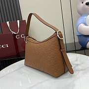 Gucci Emblem Medium Shoulder Bag Brown 30x19x11cm - 3