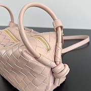 Bottega Veneta Small Avenue Loop Pink Crossbody Bag 19x12x9cm - 5