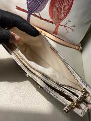 Louis Vuitton LV Pochette Liv White 24x13x6cm - 4