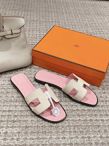 Hermes Oran Pink Cream Slides