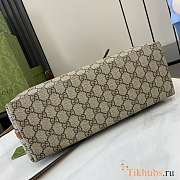 Gucci Emblem Medium Tote Bag 31x18.5x11.5cm - 4