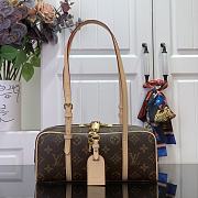 Louis Vuitton LV Hang On Bag 26x11.5x6.5cm - 1