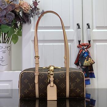 Louis Vuitton LV Hang On Bag 26x11.5x6.5cm