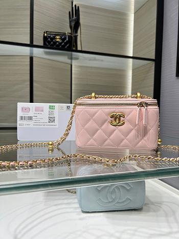 Chanel Vanity Case Pink Lambskin Gold 17x9.5x8cm