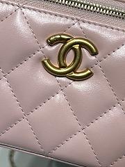 Chanel Vanity Case Pink Lambskin Gold 17x9.5x8cm - 6