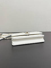 Chanel Top Handle White Lambskin 18cm - 6