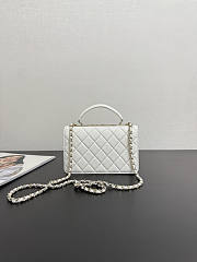 Chanel Top Handle White Lambskin 18cm - 4