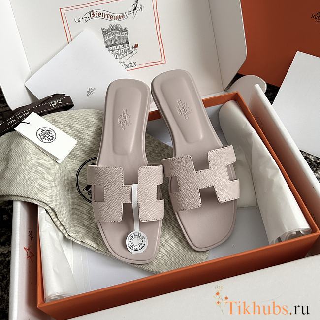 Hermes Oran Light Pink Epsom Slides - 1