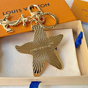 Louis Vuitton LV Starfish Key Holder and Bag Charm - 3