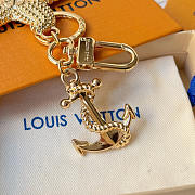 Louis Vuitton LV Starfish Key Holder and Bag Charm - 2