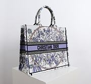 Dior Lucky Large Book Tote White and Blue 41.5x34.5x16cm - 3