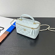 Chanel Handle Vanity Case Blue Bag 17x10x8cm - 2