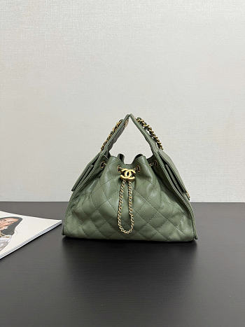 Chanel 25 Small Handbag Green Calfskin Gold 30x26x14cm