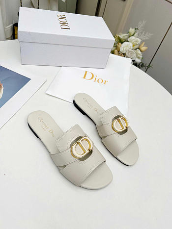 Dior 30 Montaigne Slide Calfskin White