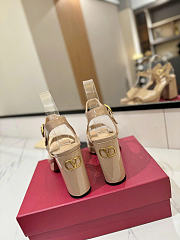 Valentino Garavani Leather Fawcette Beige Heeled Sandals 100 - 5