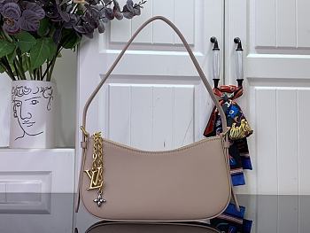 Louis Vuitton LV Pochette Bloom Sand Bag 23x10x4cm