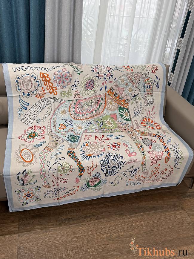 Hermes White Blue 140x140cm - 1