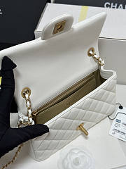 Chanel Mini Flap Bag Lambskin Gold White 20x13x7cm - 2