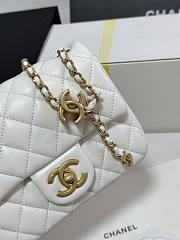 Chanel 25B Flap Bag White Lambskin Gold 18x13.5x7cm - 2