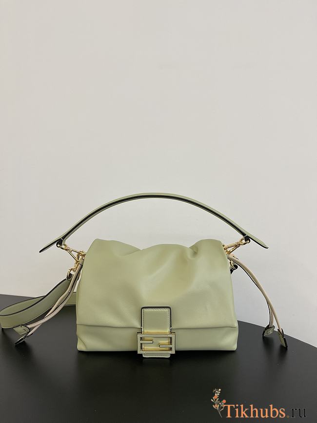 Fendi Mamma Baguette Medium Green Leather Bag 26.5x18x8.5cm - 1