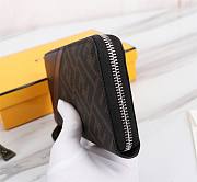 Fendi FF Logo Wallet in Brown and Black 19x19x2cm - 4