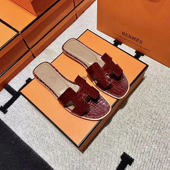 Hermes Oran Burgundy Crocodile slides