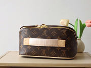 Louis Vuitton LV Bag Toiletry Monogram 24 x 13 x 13 cm - 4