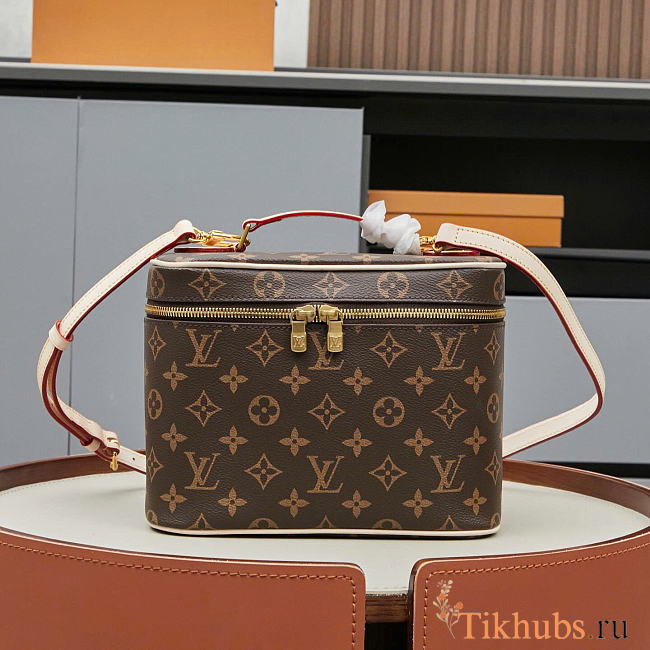 LV NICE BB M42265 - 1
