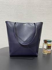 Loewe Medium Puzzle Fold Tote Shiny Calfskin Navy Blue 31.5x14.5x25.5cm - 1