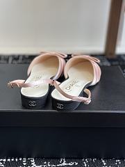 Chanel two-toned slingback pumps with a bow detail - 6